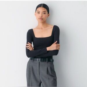 Babaton Squareneck Contour bodysuit